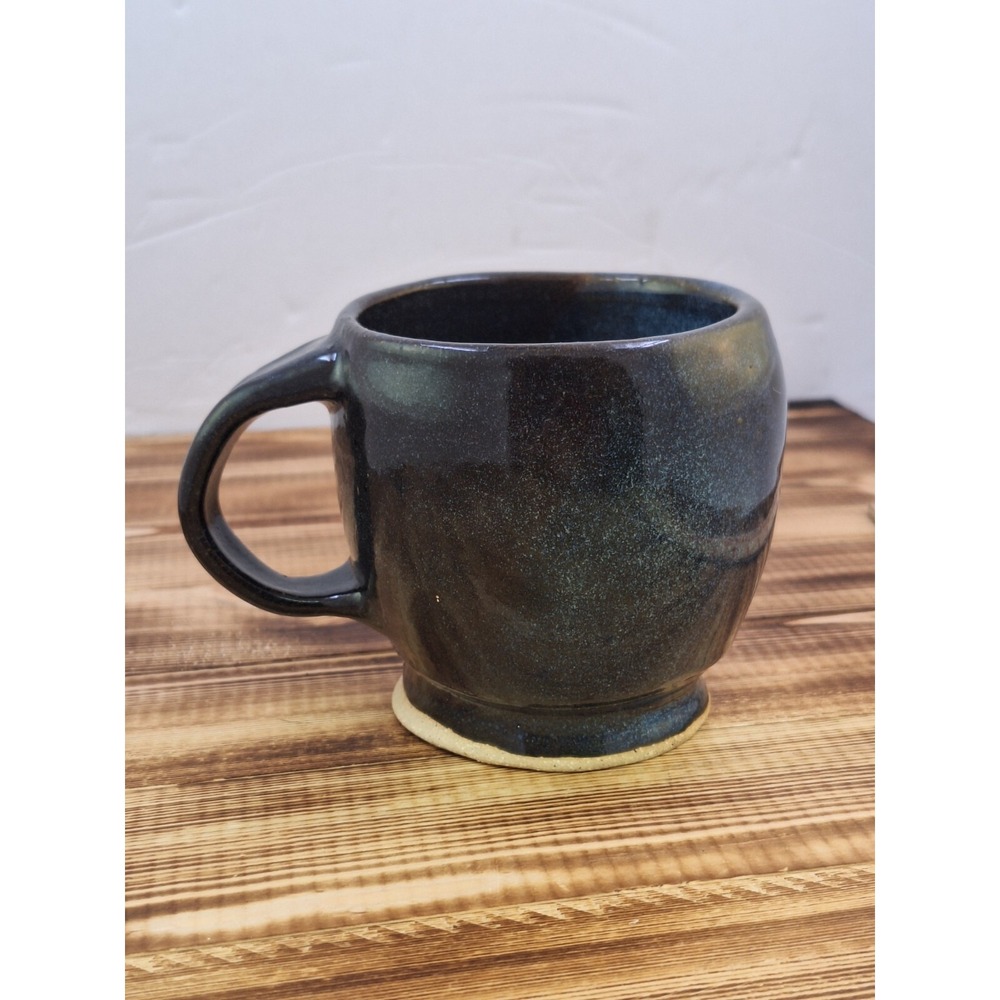 Studio Art‎ Pottery Mug 2 Tone  Dark Blue Glaze Hand Made Coffee Mug Signed CLS